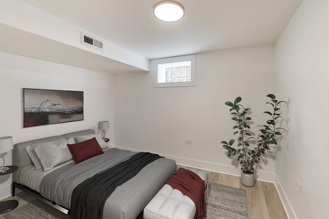 3433 W 82nd Place, Chicago, IL 60652