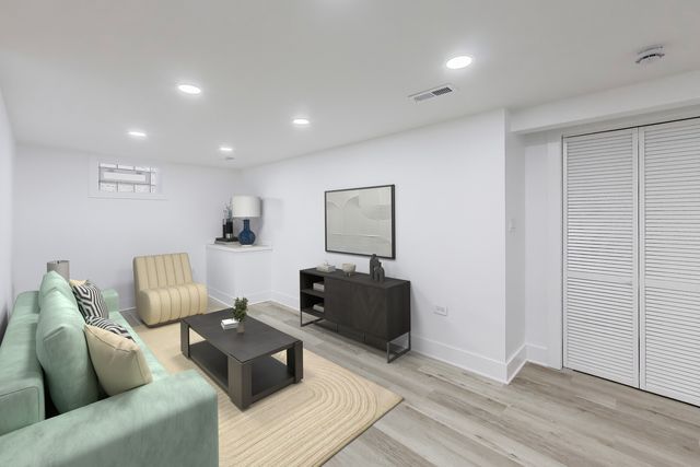 3433 W 82nd Place, Chicago, IL 60652