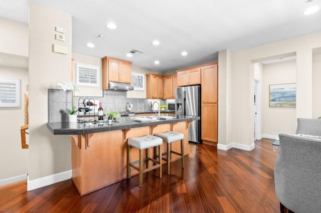 20582 Murano Circle, Cupertino, CA 95014