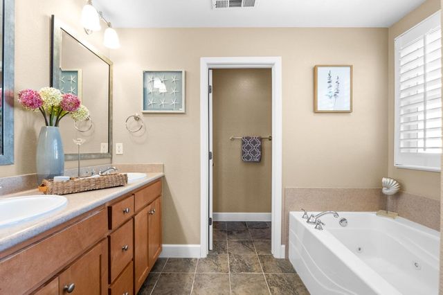 20582 Murano Circle, Cupertino, CA 95014