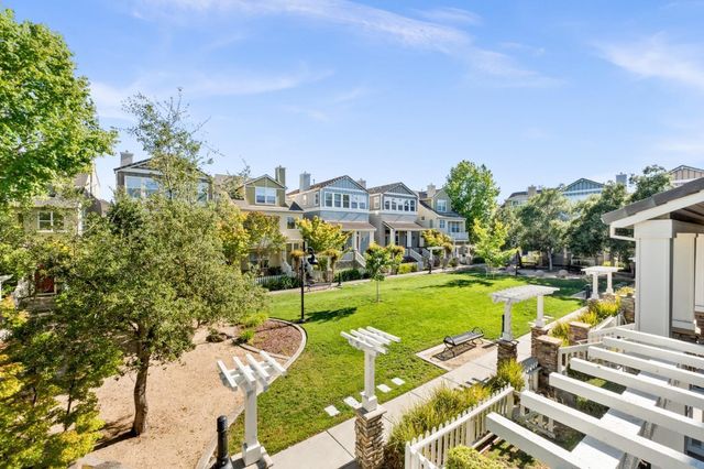 20582 Murano Circle, Cupertino, CA 95014