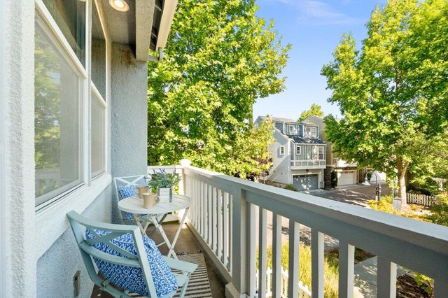 20582 Murano Circle, Cupertino, CA 95014