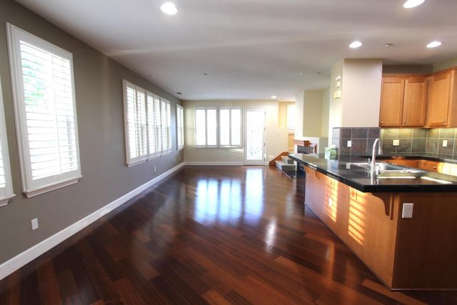 20582 Murano Circle, Cupertino, CA 95014