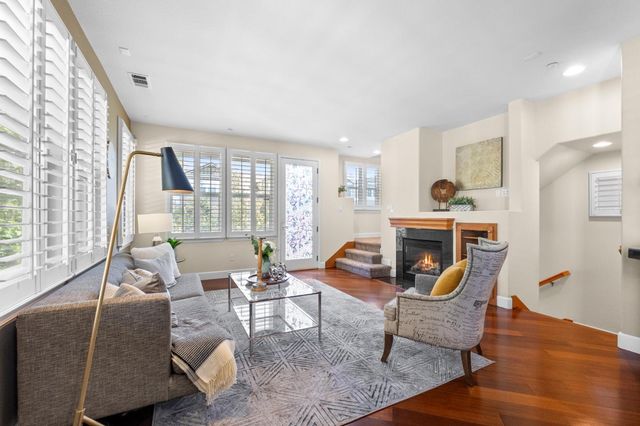 20582 Murano Circle, Cupertino, CA 95014