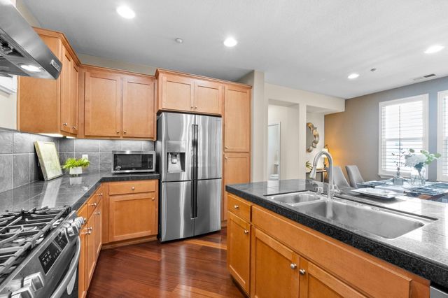 20582 Murano Circle, Cupertino, CA 95014