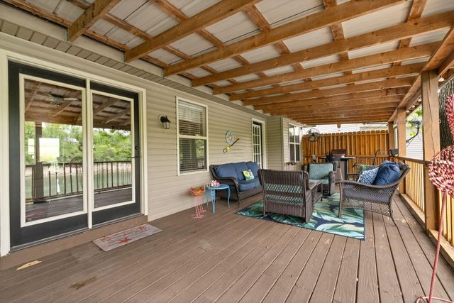 1076 Carry Nation Road, Lancaster, KY 40444