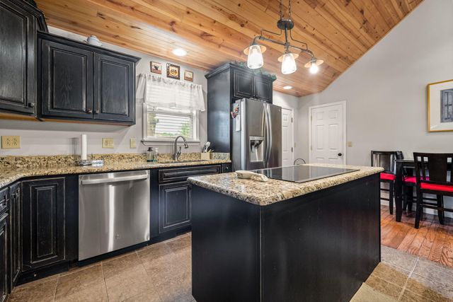 1076 Carry Nation Road, Lancaster, KY 40444