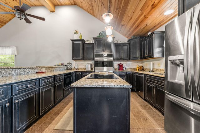 1076 Carry Nation Road, Lancaster, KY 40444