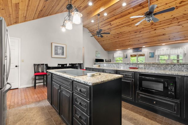 1076 Carry Nation Road, Lancaster, KY 40444