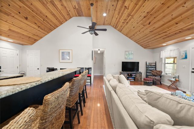 1076 Carry Nation Road, Lancaster, KY 40444