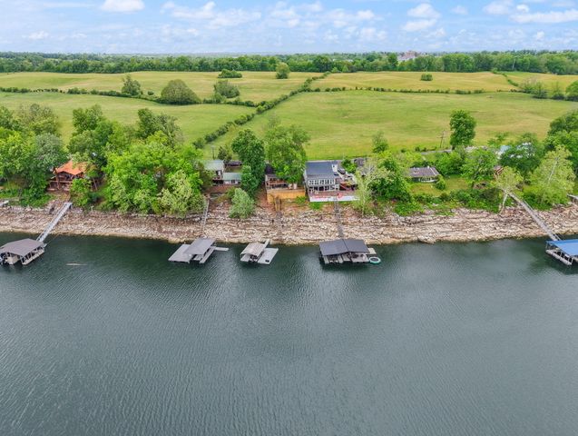 1076 Carry Nation Road, Lancaster, KY 40444