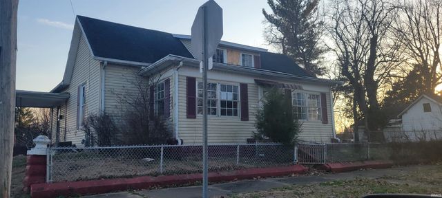 715 E Spruce Street, Princeton, IN 47670