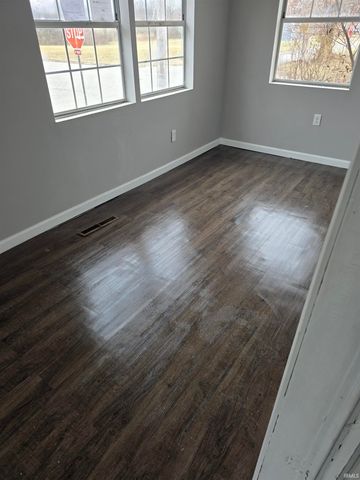 715 E Spruce Street, Princeton, IN 47670