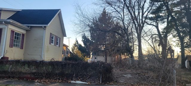 715 E Spruce Street, Princeton, IN 47670