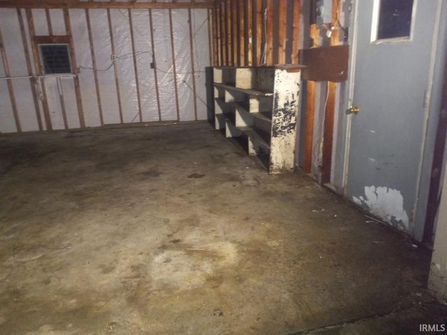 715 E Spruce Street, Princeton, IN 47670