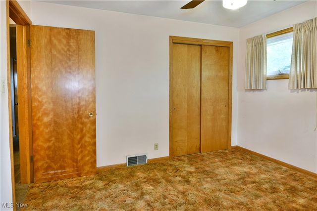 7290 Lee Road NE, Brookfield, OH 44403