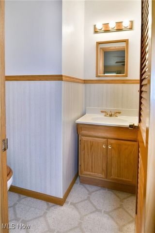 7290 Lee Road NE, Brookfield, OH 44403