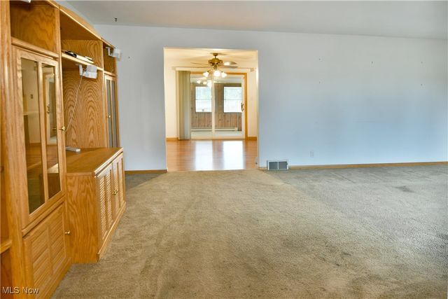 7290 Lee Road NE, Brookfield, OH 44403