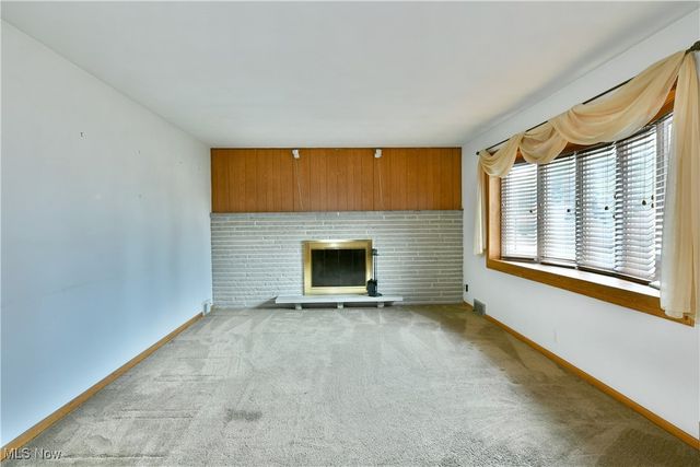 7290 Lee Road NE, Brookfield, OH 44403