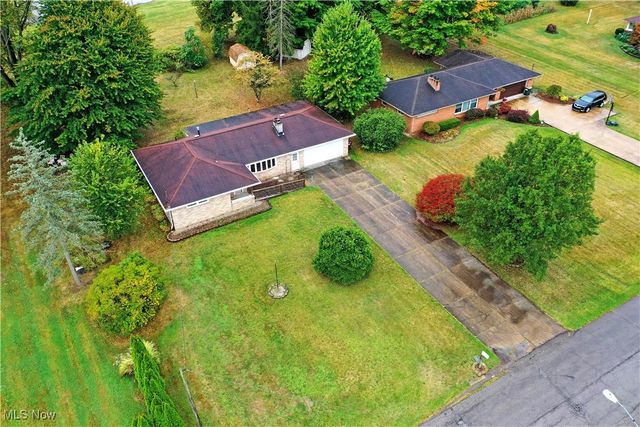 7290 Lee Road NE, Brookfield, OH 44403