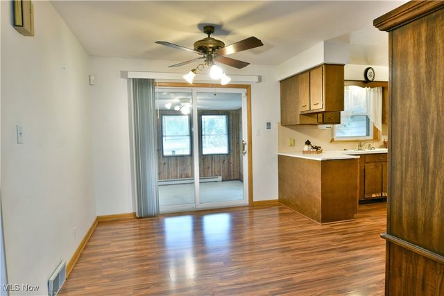 7290 Lee Road NE, Brookfield, OH 44403