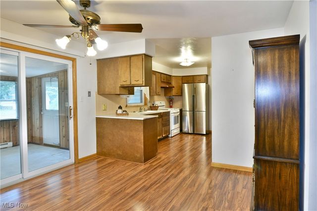 7290 Lee Road NE, Brookfield, OH 44403