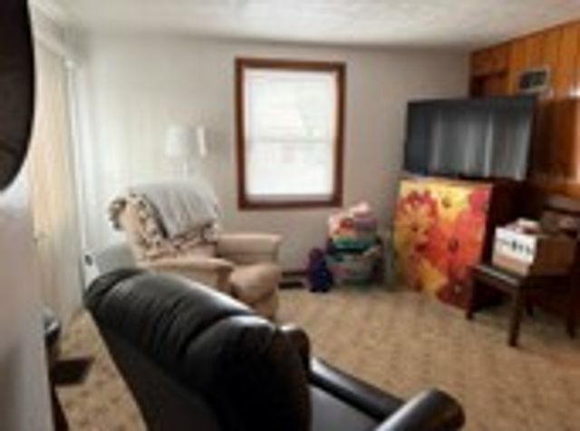 1406 Pike St, Port Vue, PA 15133