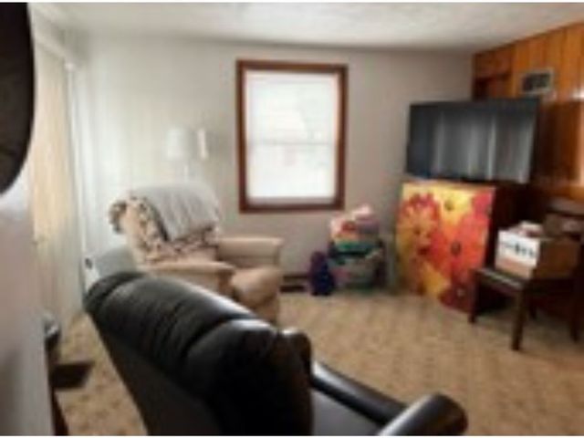 1406 Pike St, Port Vue, PA 15133