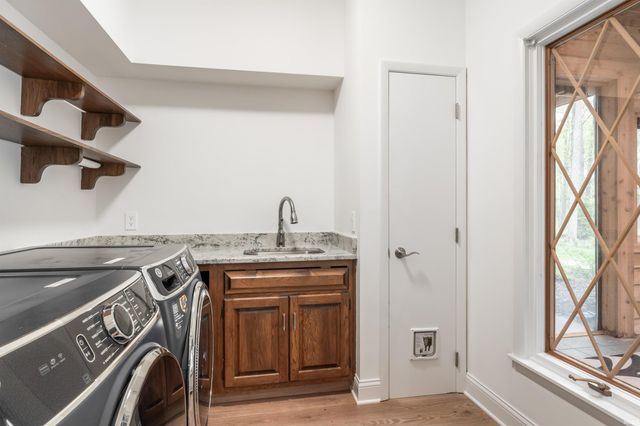 713 Rollingwood Lane, Fort Wayne, IN 46845