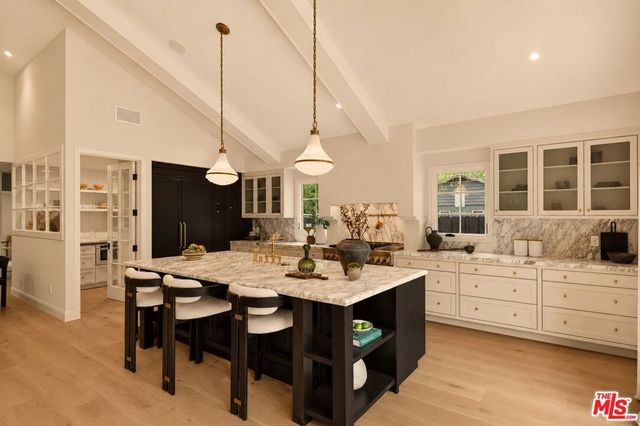12610 Sarah Street, Studio City, CA 91604