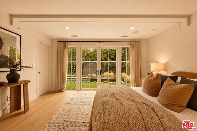 12610 Sarah Street, Studio City, CA 91604