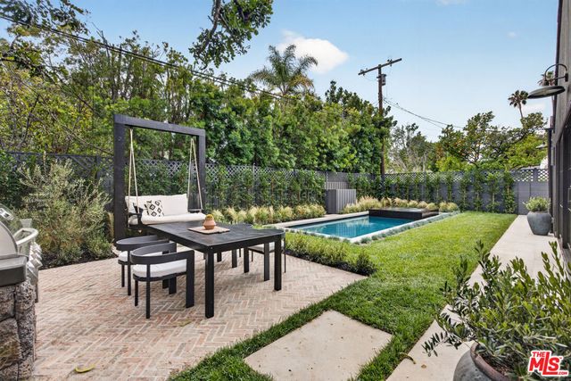 12610 Sarah Street, Studio City, CA 91604