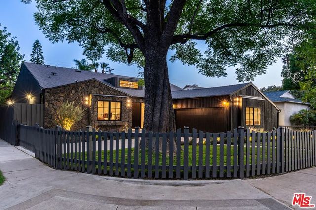 12610 Sarah Street, Studio City, CA 91604