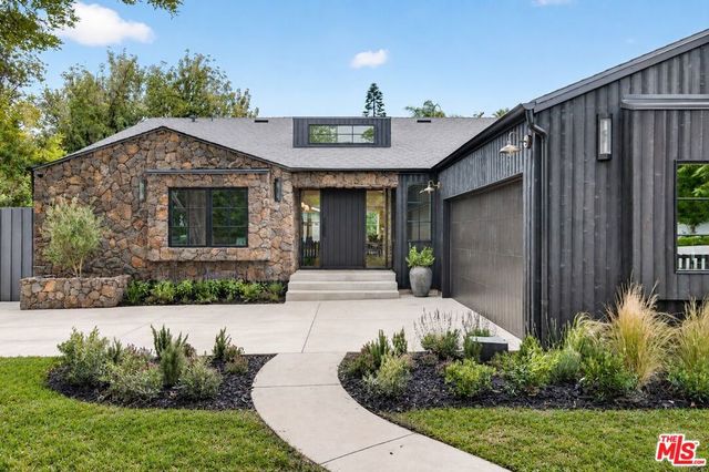 12610 Sarah Street, Studio City, CA 91604