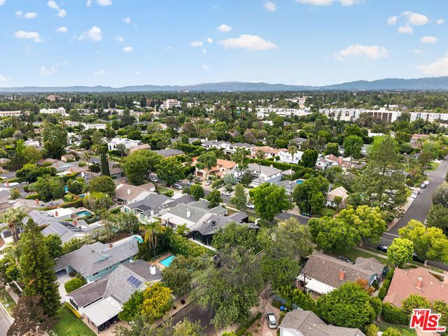 12610 Sarah Street, Studio City, CA 91604