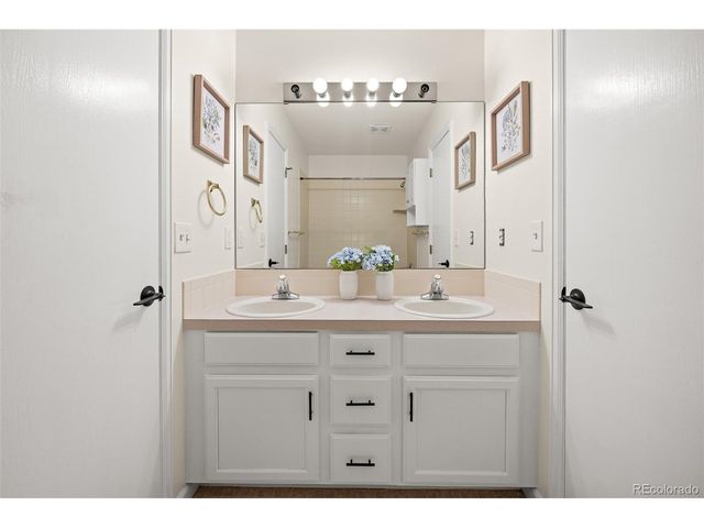 1464 Cherrywood Way, Longmont, CO 80504