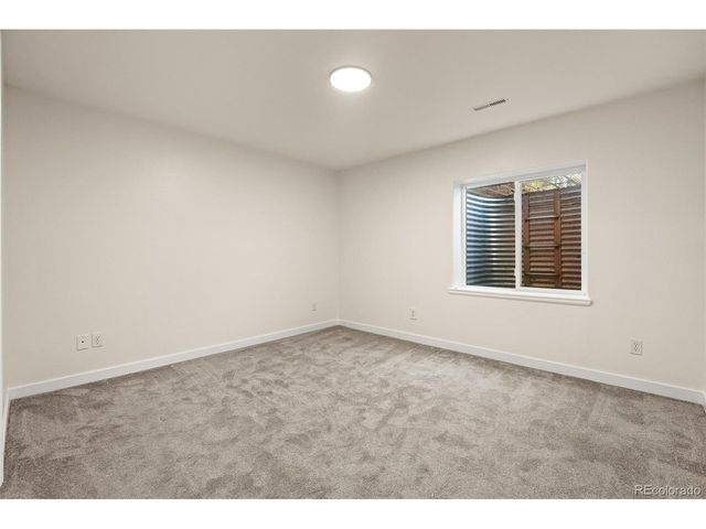 1464 Cherrywood Way, Longmont, CO 80504
