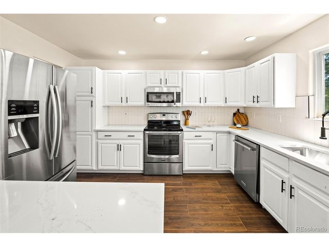 1464 Cherrywood Way, Longmont, CO 80504