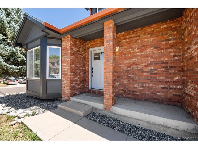 1464 Cherrywood Way, Longmont, CO 80504