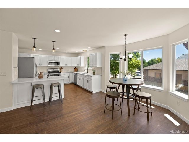 1464 Cherrywood Way, Longmont, CO 80504