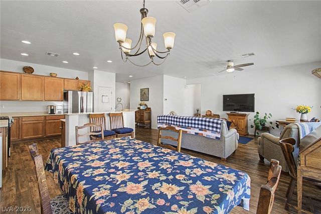 7681 Songster Street, North Las Vegas, NV 89084