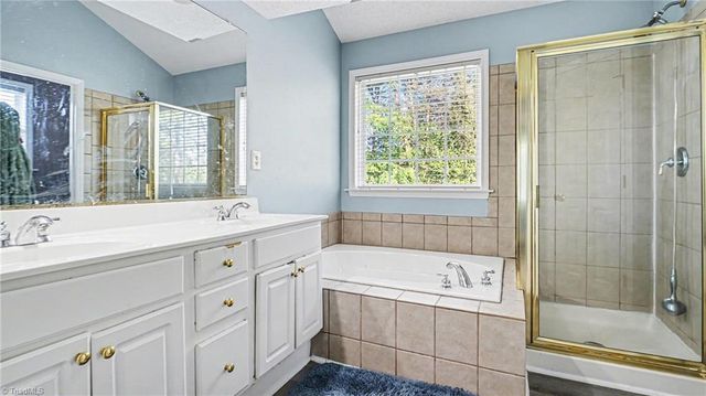 1515 Klompen Road, Kernersville, NC 27284