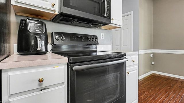 1515 Klompen Road, Kernersville, NC 27284