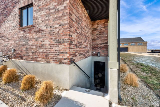 14253 S JEMMA DR, Bluffdale, UT 84065