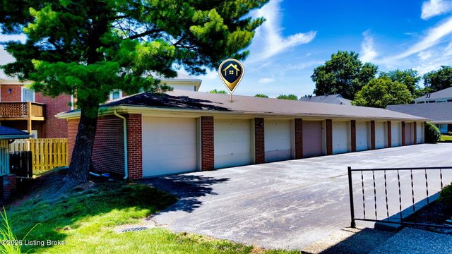 400 Rosewood Ct, Louisville, KY 40223