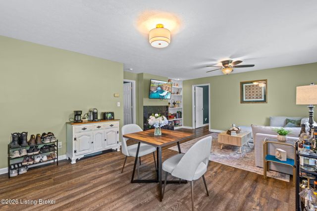 400 Rosewood Ct, Louisville, KY 40223