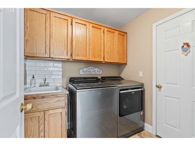 12908 Se 129TH Ct, Happy Valley, OR 97086