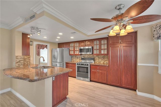 1239 Mallorca, Upland, CA 91784