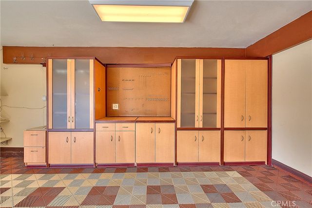 1239 Mallorca, Upland, CA 91784