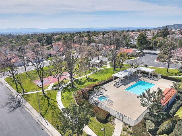 1239 Mallorca, Upland, CA 91784